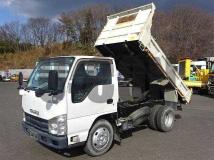 2013 Isuzu Elf Truck
