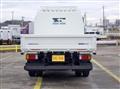 2020 Isuzu Elf Truck