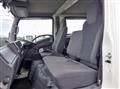 2020 Isuzu Elf Truck