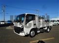 2023 Isuzu Elf Truck