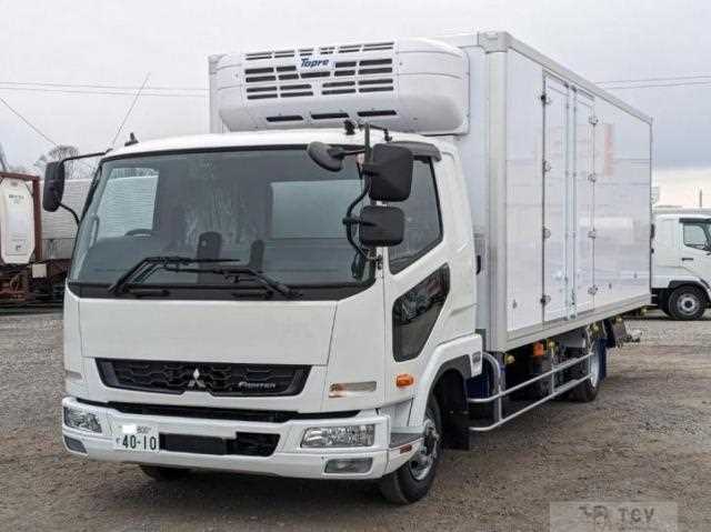 2025 Mitsubishi Fuso Fighter