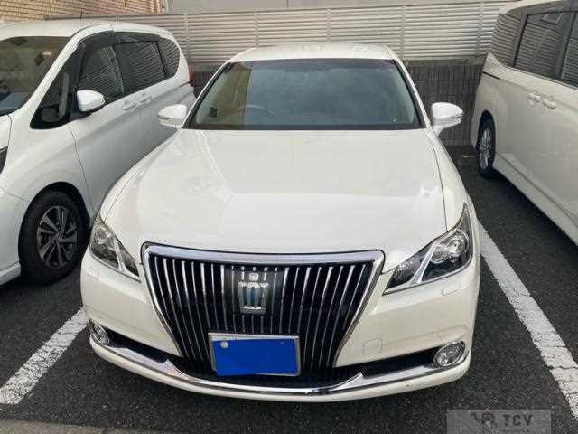 2014 Toyota Crown Majesta