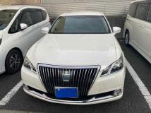 2014 Toyota Crown Majesta