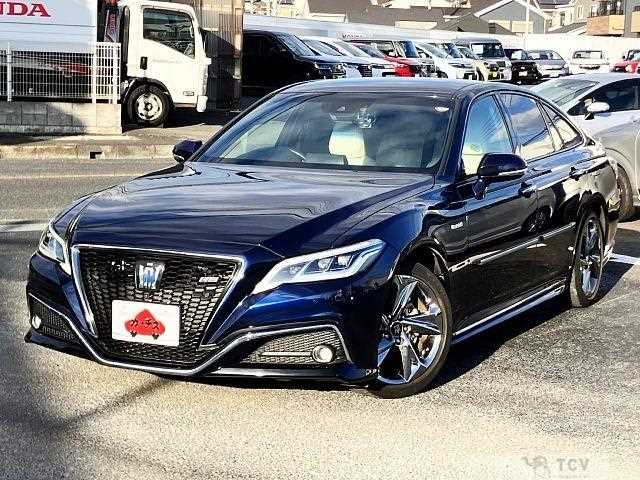 2019 Toyota Crown Hybrid