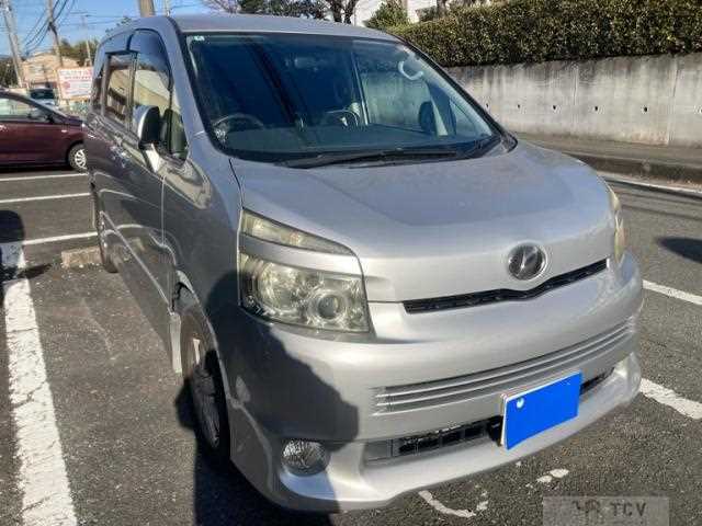 2008 Toyota Voxy