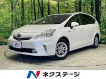 2013 Toyota PRIUS α