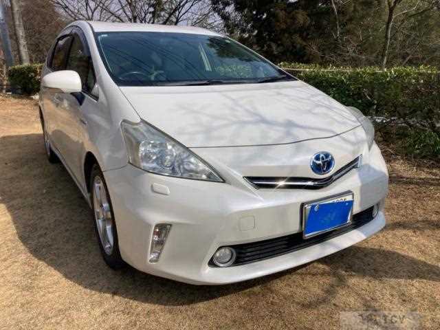 2011 Toyota PRIUS α