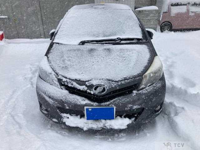 2012 Toyota Vitz
