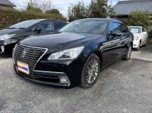 2013 Toyota Crown Hybrid