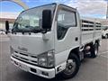 2010 Isuzu Elf Truck