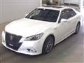2013 Toyota Crown Hybrid