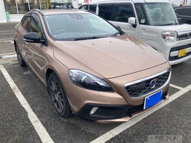 2016 Volvo V40