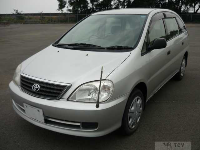 2001 Toyota Nadia