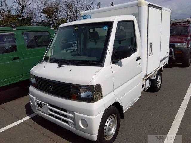 2003 Mitsubishi Minicab Truck