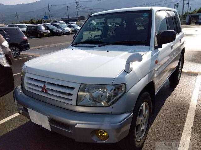 1999 Mitsubishi Pajero iO