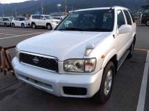 2000 Nissan Terrano