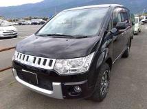 2018 Mitsubishi Delica D5