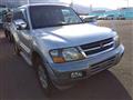 2000 Mitsubishi Pajero