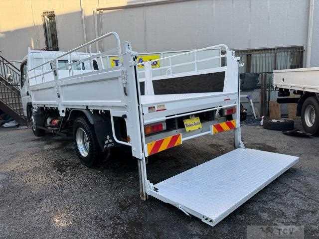 2013 Mitsubishi Fuso Canter