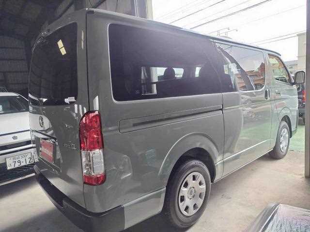 Toyota Hiace Van 2025 — фото 8 купить в Москве