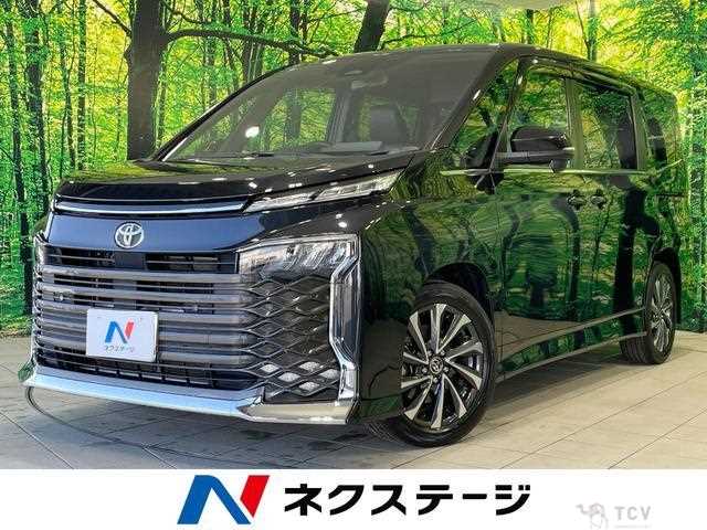 2022 Toyota Voxy