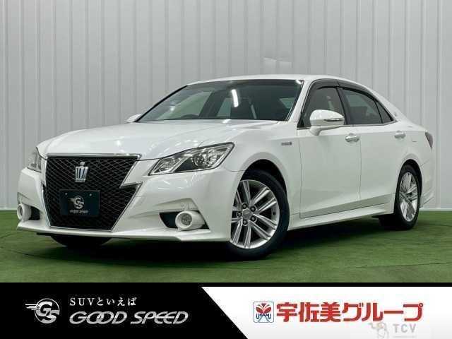 2014 Toyota Crown Hybrid