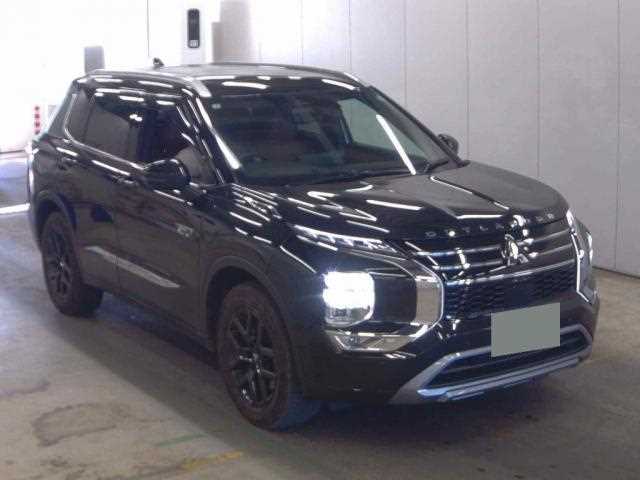 Mitsubishi Outlander 2025 — фото 2 купить в Москве