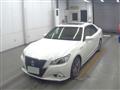 2014 Toyota Crown Hybrid