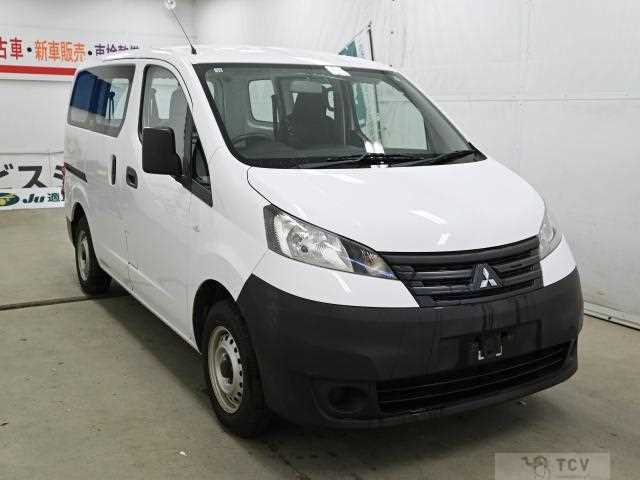 2018 Mitsubishi Delica Van