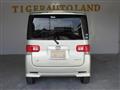 2012 Daihatsu Tanto