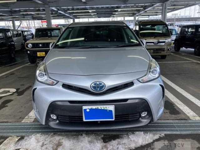 2015 Toyota PRIUS α