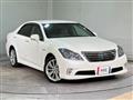 2010 Toyota Crown Hybrid