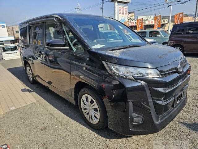 2022 Toyota Noah