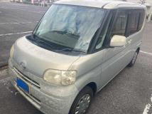 2010 Daihatsu Tanto