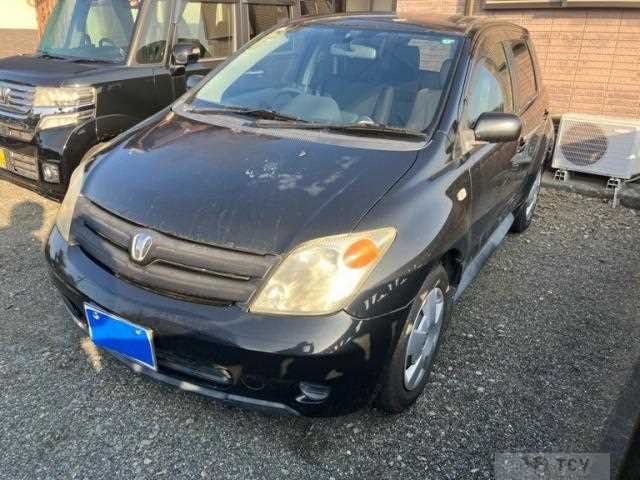 2003 Toyota IST