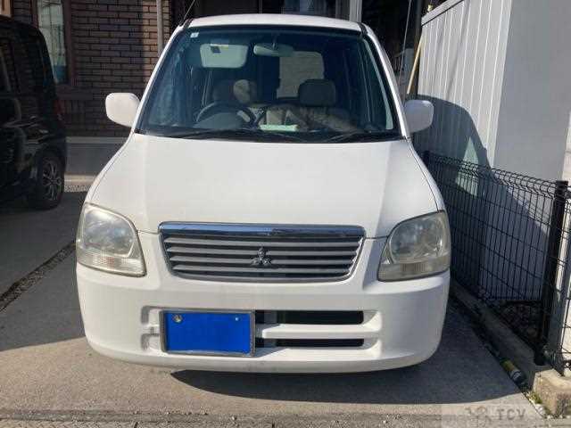 2001 Mitsubishi Toppo Bj