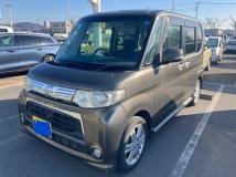 2011 Daihatsu Tanto