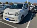 2009 Toyota Voxy