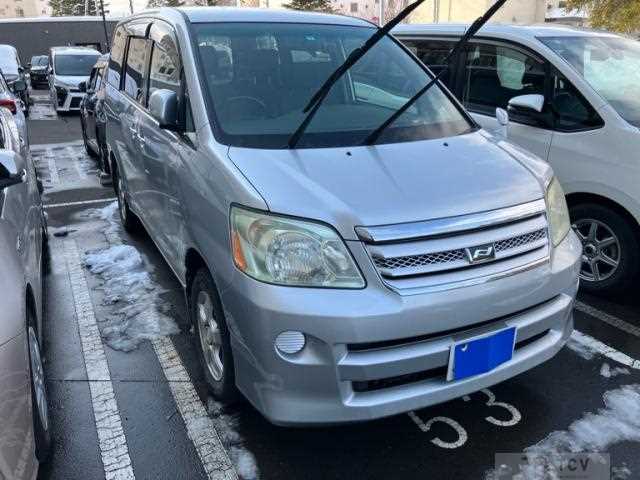 2007 Toyota Noah