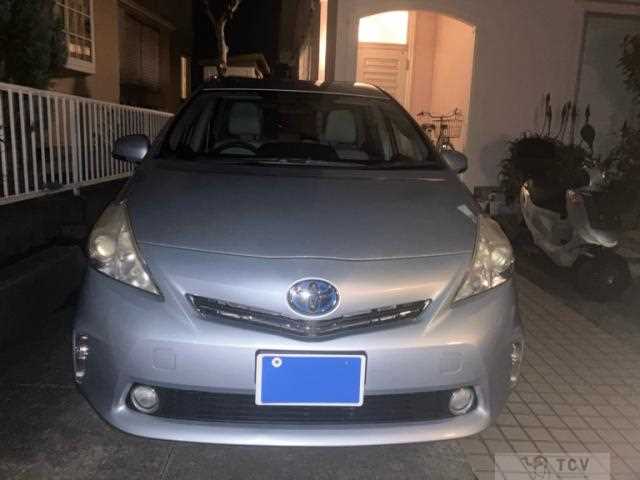 2012 Toyota PRIUS α