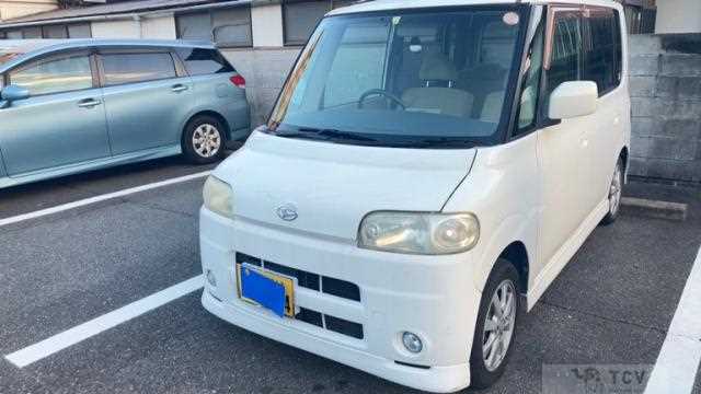 2004 Daihatsu Tanto