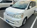 2006 Toyota Noah