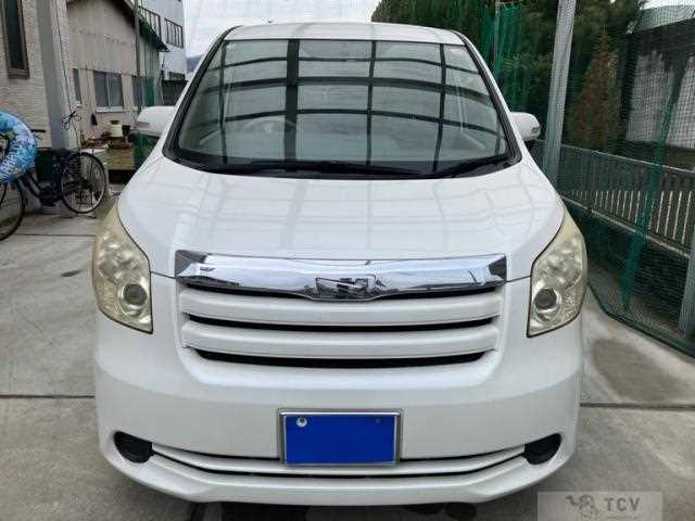 2008 Toyota Noah