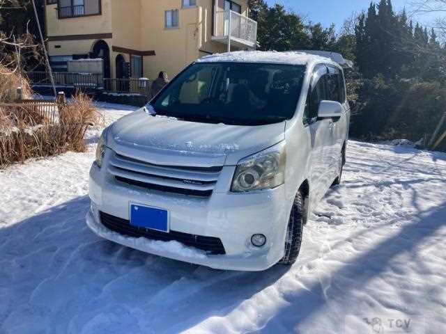 2008 Toyota Noah