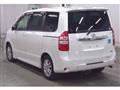 2012 Toyota Noah