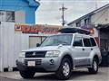 2002 Mitsubishi Pajero