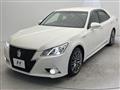 2013 Toyota Crown Hybrid