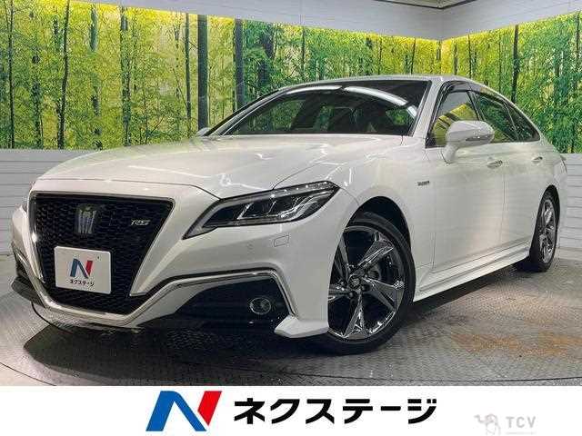 2019 Toyota Crown Hybrid