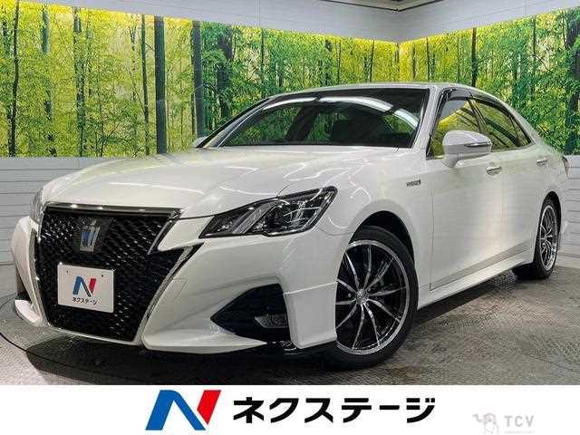 2017 Toyota Crown Hybrid