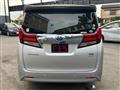 2015 Toyota Alphard Hybrid